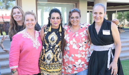  Haydeé Fuentes, Mercedes Morales, Maricela Zarur y Maribel Rico.
