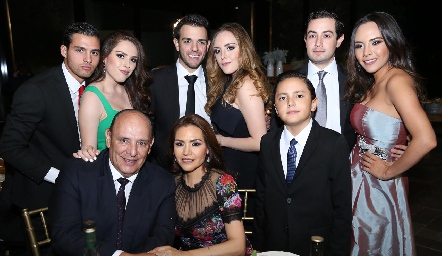  Familia Martínez.
