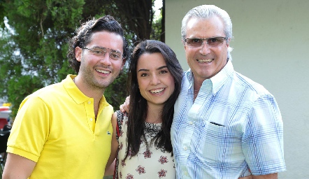  Abraham Salgado, Gaby Díaz Infante y Claudio Meade.