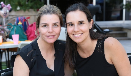  Pilar Palomar y Alejandra Elías.
