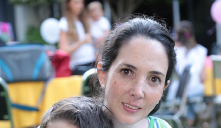  Mariana Candia y Luis.