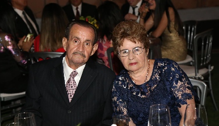  Rigoberto Gil y María Gil.