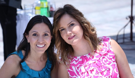  Gabriela Echavarría y Erika Olivares.