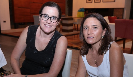  Gabriela Hernández y María José Abaroa.
