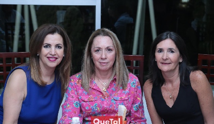  Pilar Ramírez, Gina Belgoder y Marcela Valle.