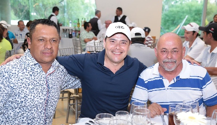  Gonzalo Alanis, Luis Escobar y Ernesto García.