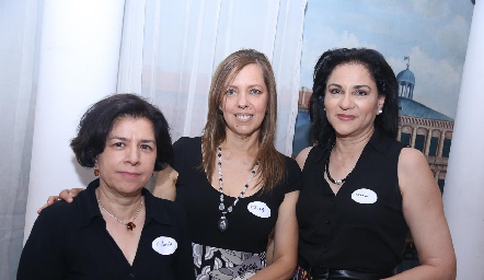  D.G. Claudia Longoria, D.G. Judith Manzo y D.I. Yolanda Otero.