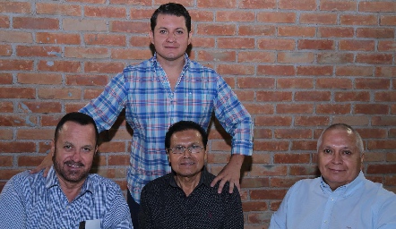  Nacho Puente, Alberto Narváez, Manuel Ramírez y Chema Juárez.