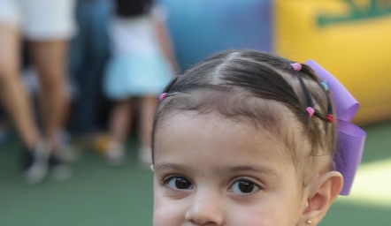 Ana Victoria.