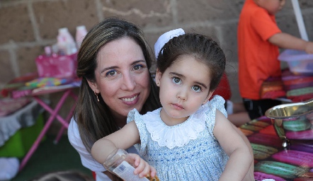  Natalia y Lucía.