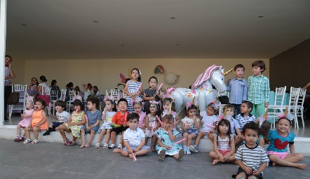  Los peques en la fiesta de María José Compean.