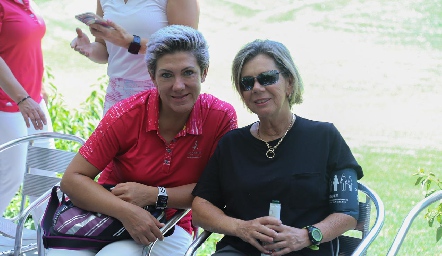  Margarita Padilla y Olivia Rochil.