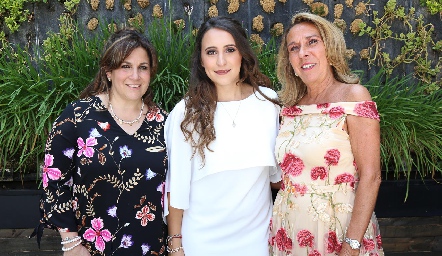  Judith Massa, Cristy Massa y Luz Elena Mézquida.