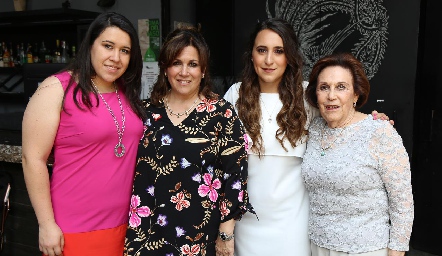  María José Massa, Judith Massa, Cristy Massa y Judith Zamora.