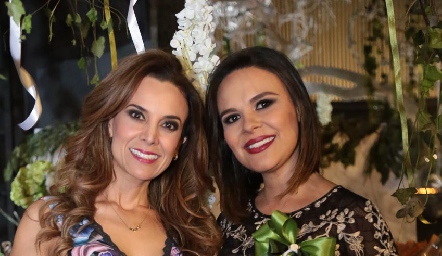  Daniela y Alejandra Díaz de León.