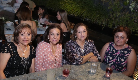  Élida Romo, Olga Sánchez, Estela Acebo y Georgina González.
