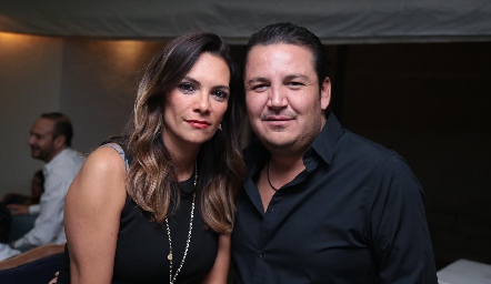  Karla Velasco y Adrián Luna.