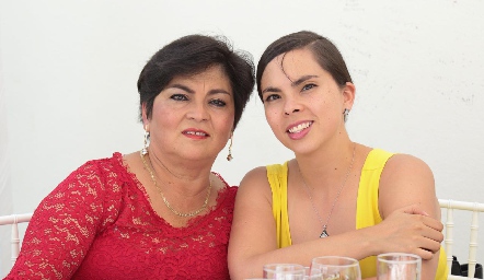  María Elena Maldonado y Alejandra Rojas.