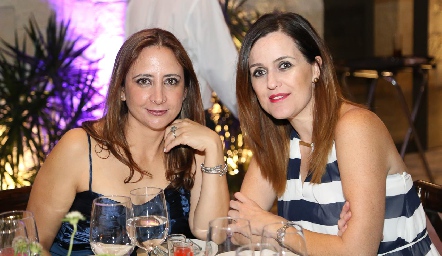  Mariana Calvillo y Gabriela Hernández.