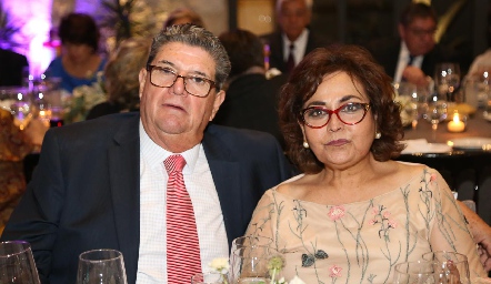  Armando Gutiérrez y María Elena de Gutiérrez.