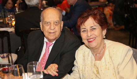  Ramón Gómez y Licha Hinojosa 