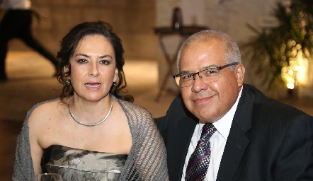  Yolanda Morales e Iván Rosales.
