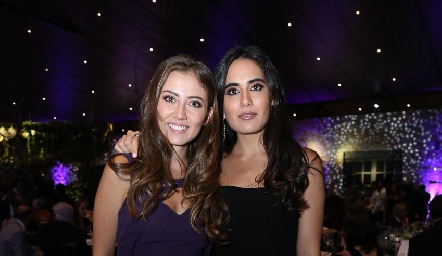  Elizabeth Treviño y Mariana Rodríguez.