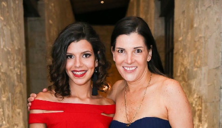  Bárbara Gutiérrez y Vicky Martínez.