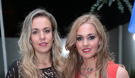  Mónica y María Torres.