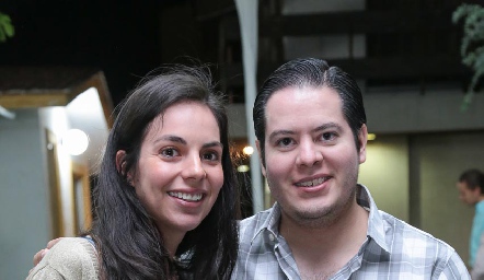  Alejandra Rosales y Javier García.