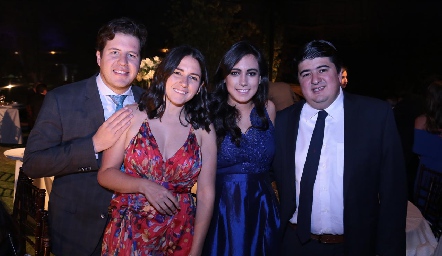  José Miguel Cortés, Mariana Quindós, María José Berrueta y Rolando Muñoz.