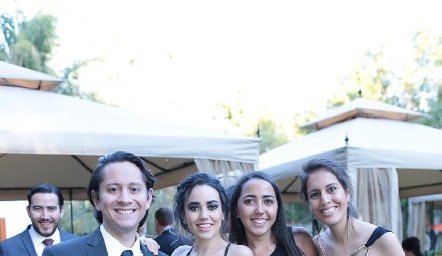  Rodrigo Díaz, Lourdes Candia, Daniela Candia y Mónica de la Calle..
