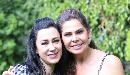  Liliana Meza y Martha Díez Gutiérrez.
