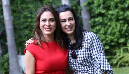  Maribel Lozano y Liliana Meza.