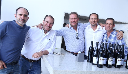  Juan Carlos Abaroa, Luis Nava, Juan Benavente, Manuel Toledo y Eduardo Espinosa.