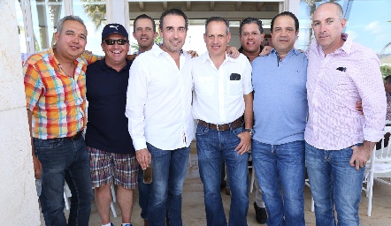  Chino Villarreal, Rodrigo Gómez, Pi Espinosa, Alejandro Elizondo, Ramón Gómez, Pepe Guevara, Aldo Pizzuto y Juan Carlos Nieto.