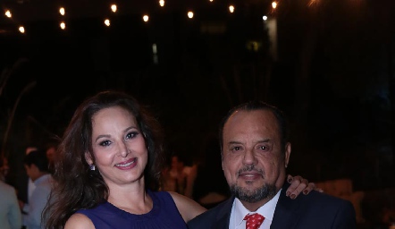  Graciela Valdez de Campos y Javier Campos.