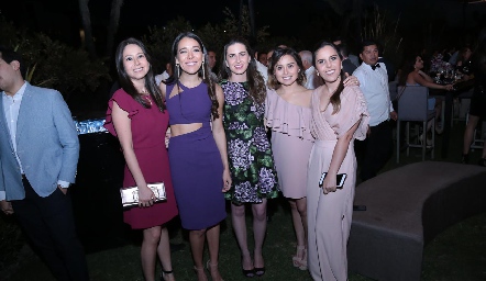 Cynthia Fuentes, Michelle Cano, Regina Ochoa, Margot Uría y María Aurora García.