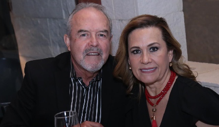 Rubén Campos y Laura Flores.