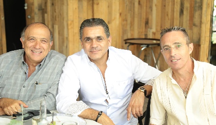 Miguel Obregón, Mauricio Abud y Luis Javier Vera.