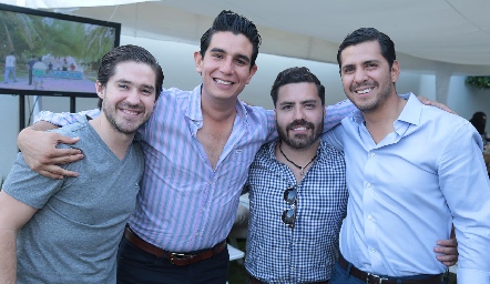 Juanpi, Memo, Oscar y Raúl.