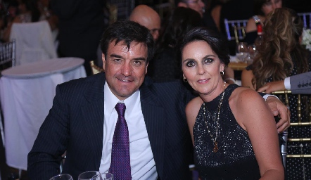  Víctor Lomelí y Sandra Correa.