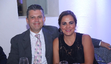 Ernesto Sánchez y Lidia Cantú.