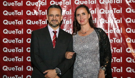  Armando González y Paulina Herrera.