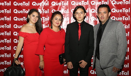  Ariana, Nancy Martell, Alejandro y Alejandro Zamarrón .