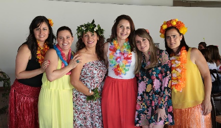  Tatiana Hermosillo, Katy Alessi, Marcela Rodríguez, Mariana Aguilar, Leyre Hurtado y Luza González.