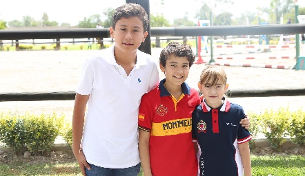  Jorge, René y Bárbara.