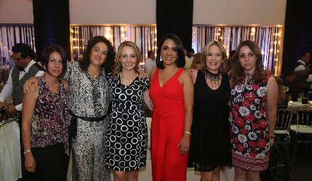  Cristina, Caro, Flor, Malena, Paty y Lorena.