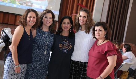  Verónica Martí, Cristina Galán, Patricia Gallardo, Mónica Leiva e Isabel Guzmán.