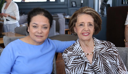  Aida Palau y Martha Abaroa.